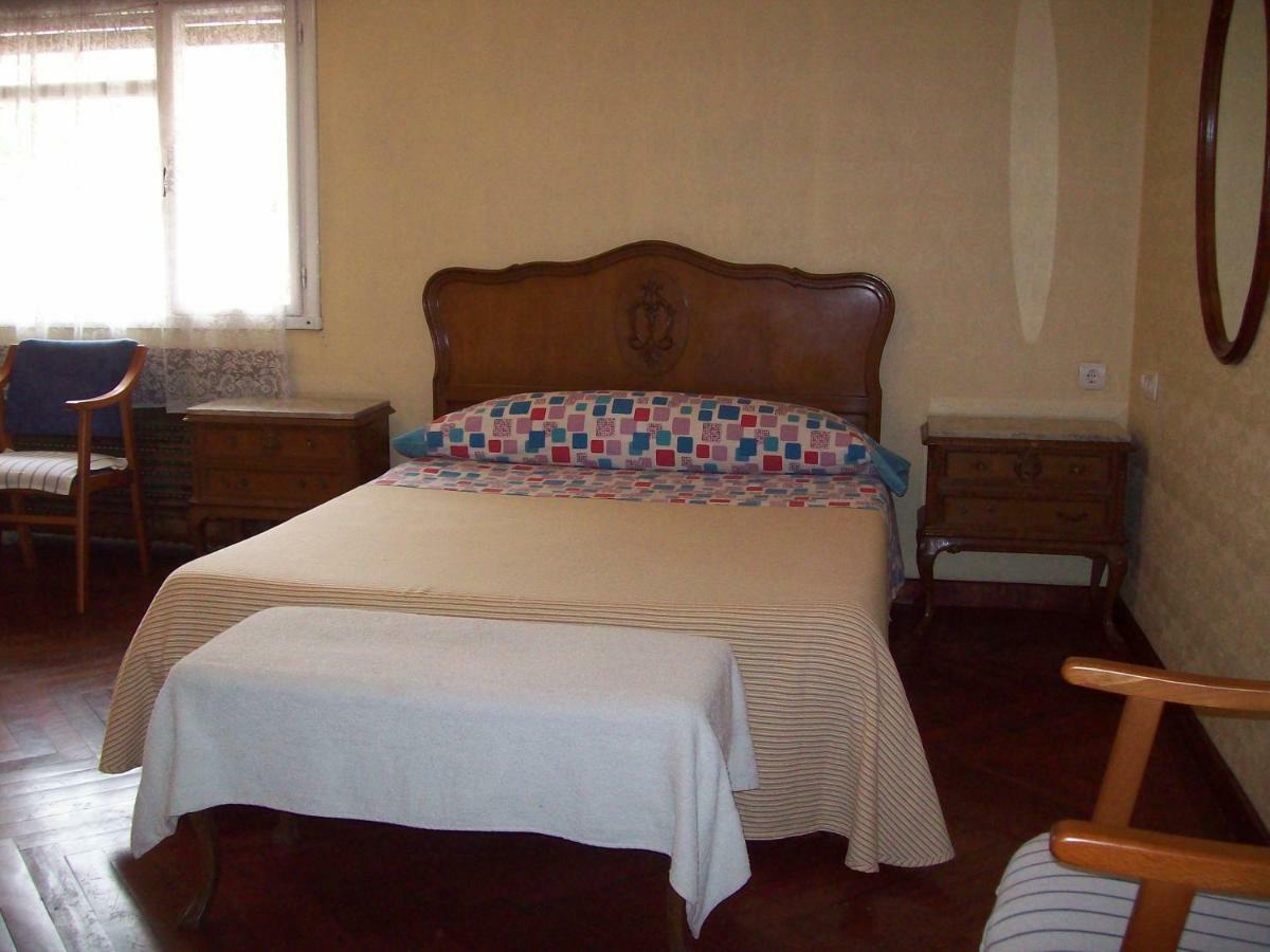 Pension Los Pinos Gijon Luaran gambar