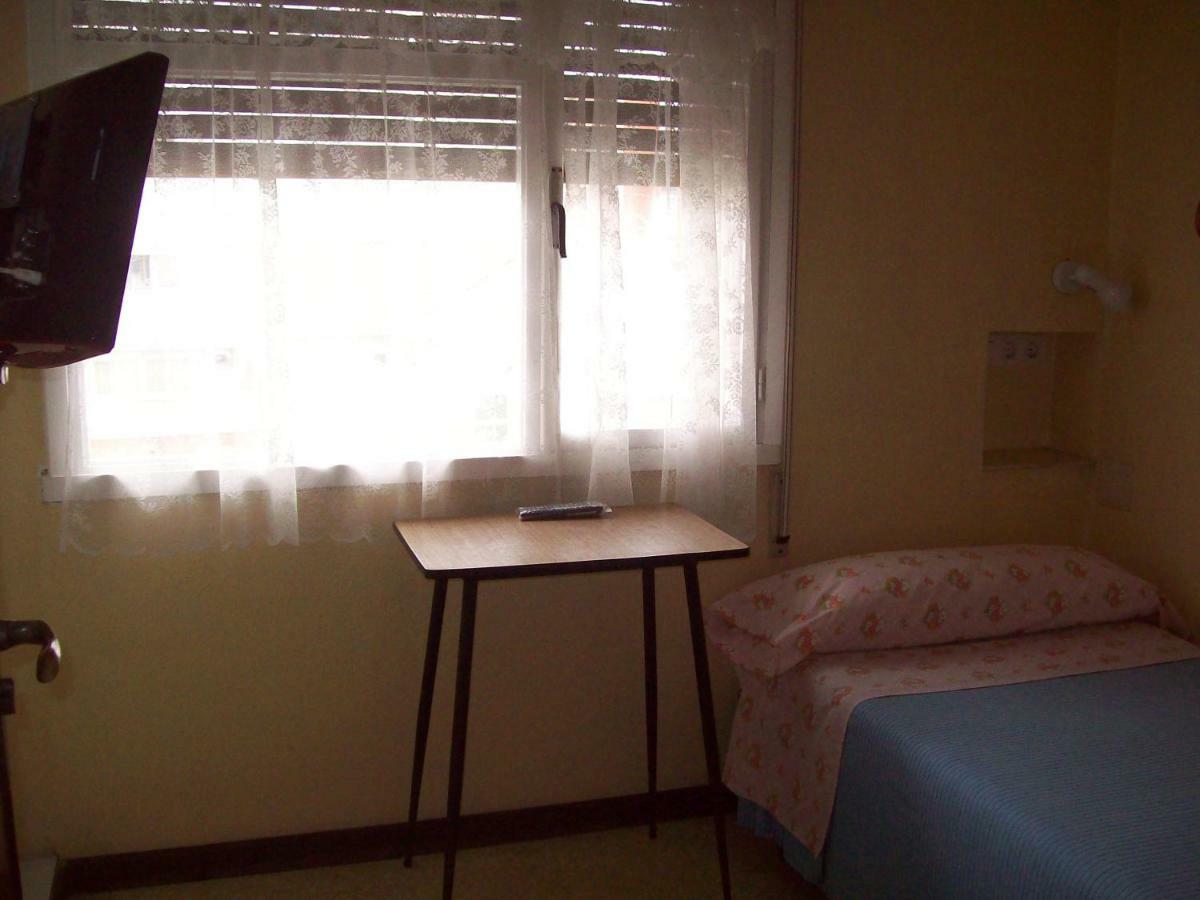 Pension Los Pinos Gijon Luaran gambar