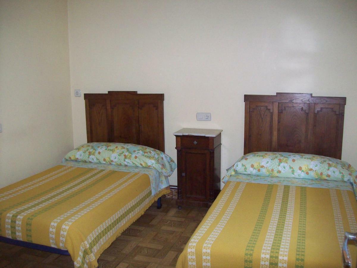 Pension Los Pinos Gijon Luaran gambar