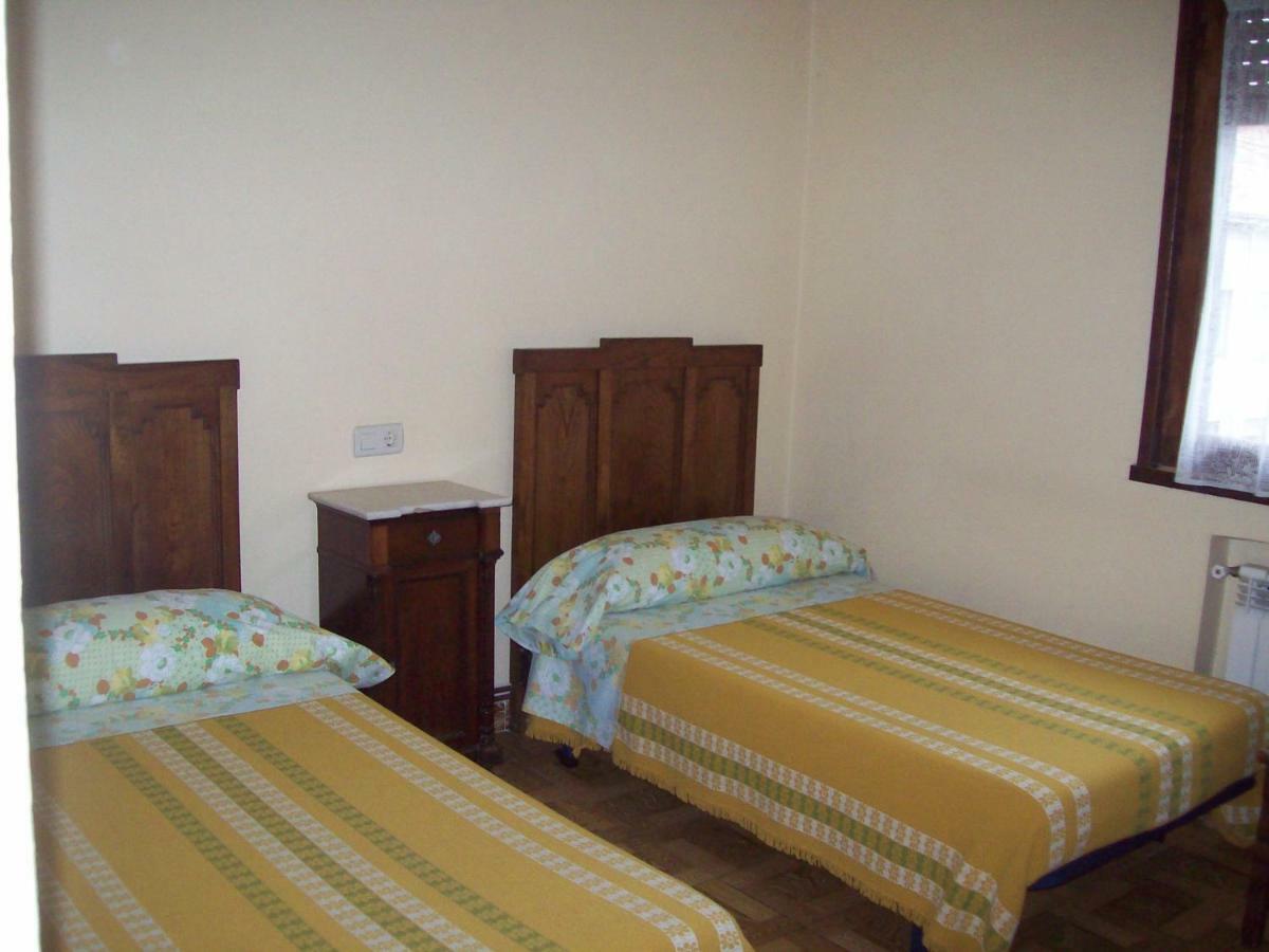 Pension Los Pinos Gijon Luaran gambar