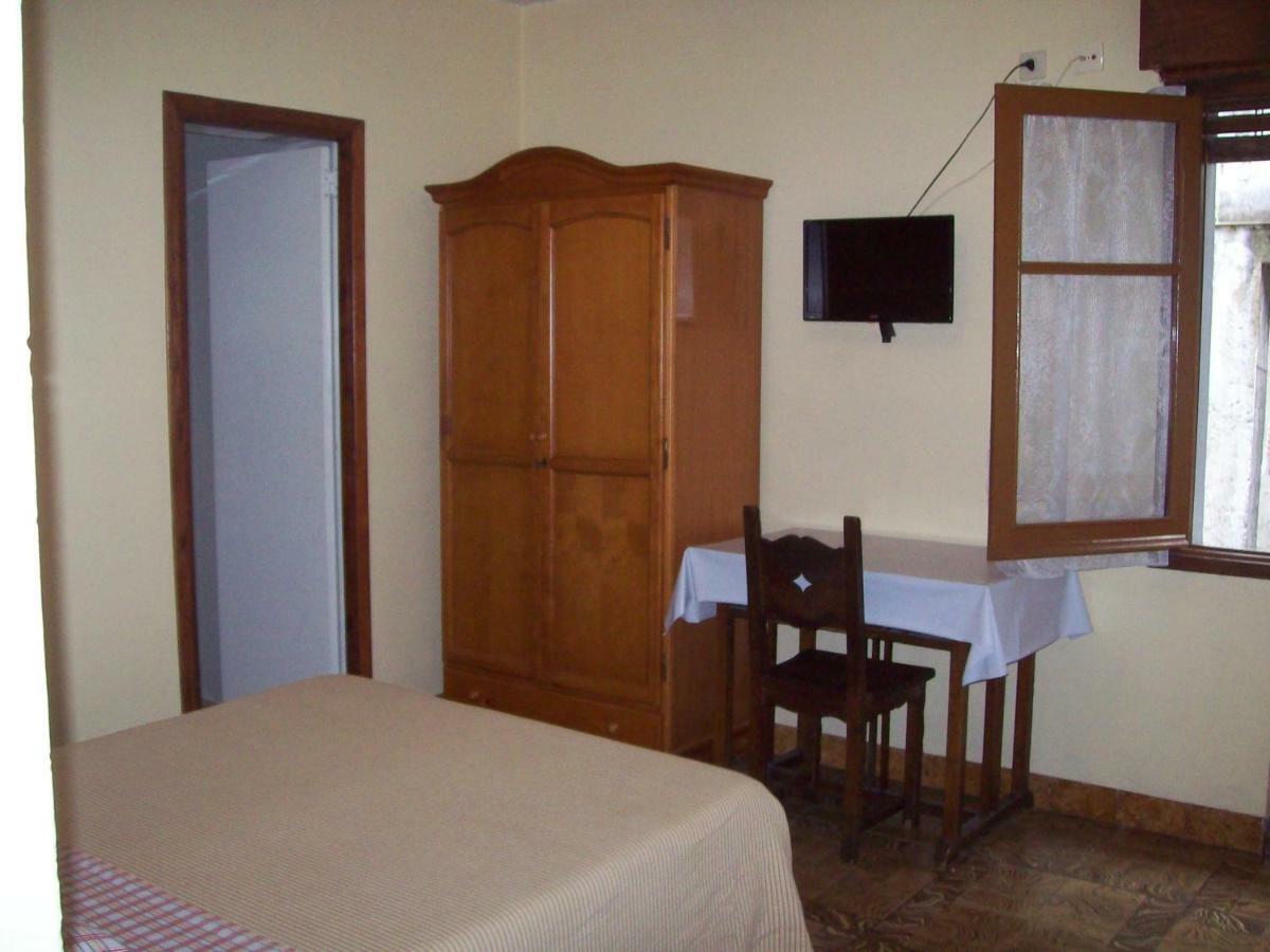 Pension Los Pinos Gijon Luaran gambar