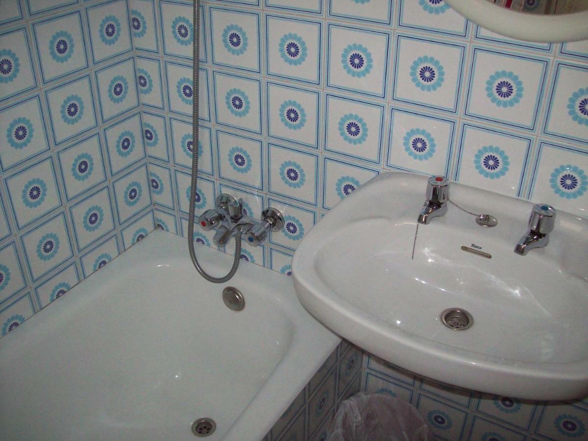 Pension Los Pinos Gijon Luaran gambar